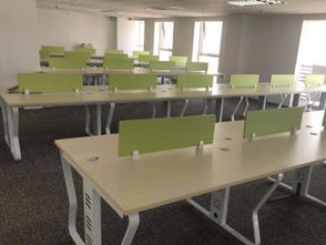 圖 全新及95新屏風卡位沙發茶幾老板桌椅前臺會議桌收售 廣州辦公用品